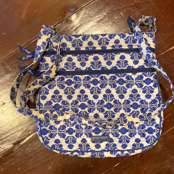 NWOT Vera Bradley Crossbody (Discolored Strap) - Picture 8 of 16